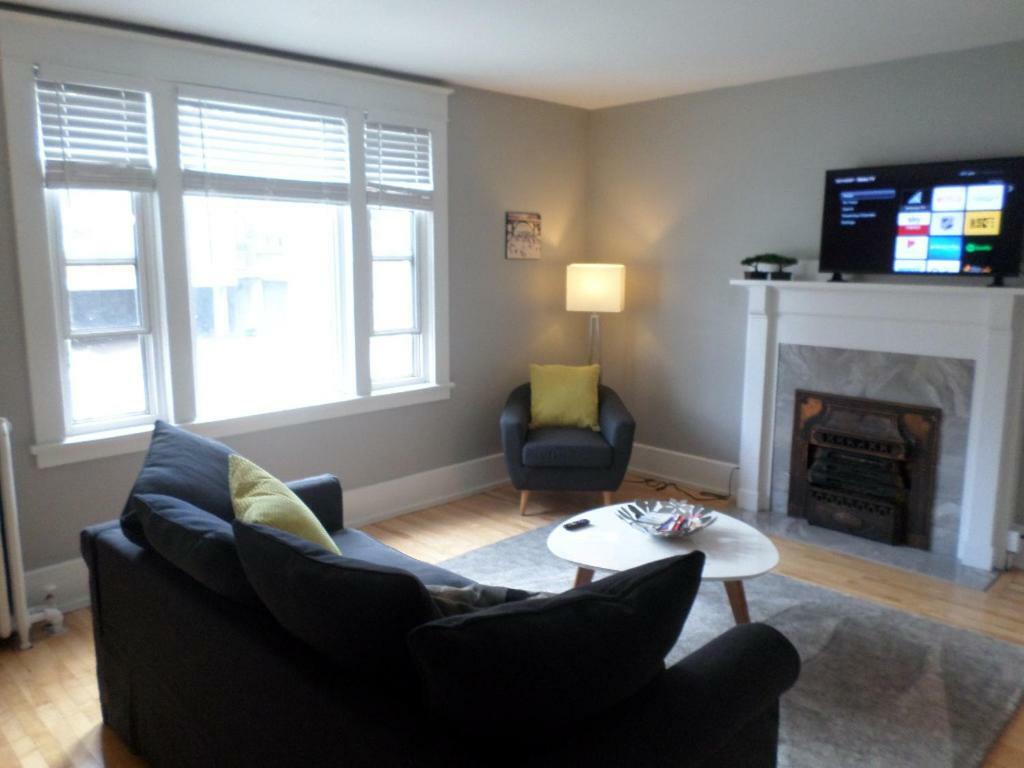 Beautiful, Clean, Quiet 2 Br-In Downtown Ottawa. Parking, Wifi And Netflix Included Apartment Exterior photo